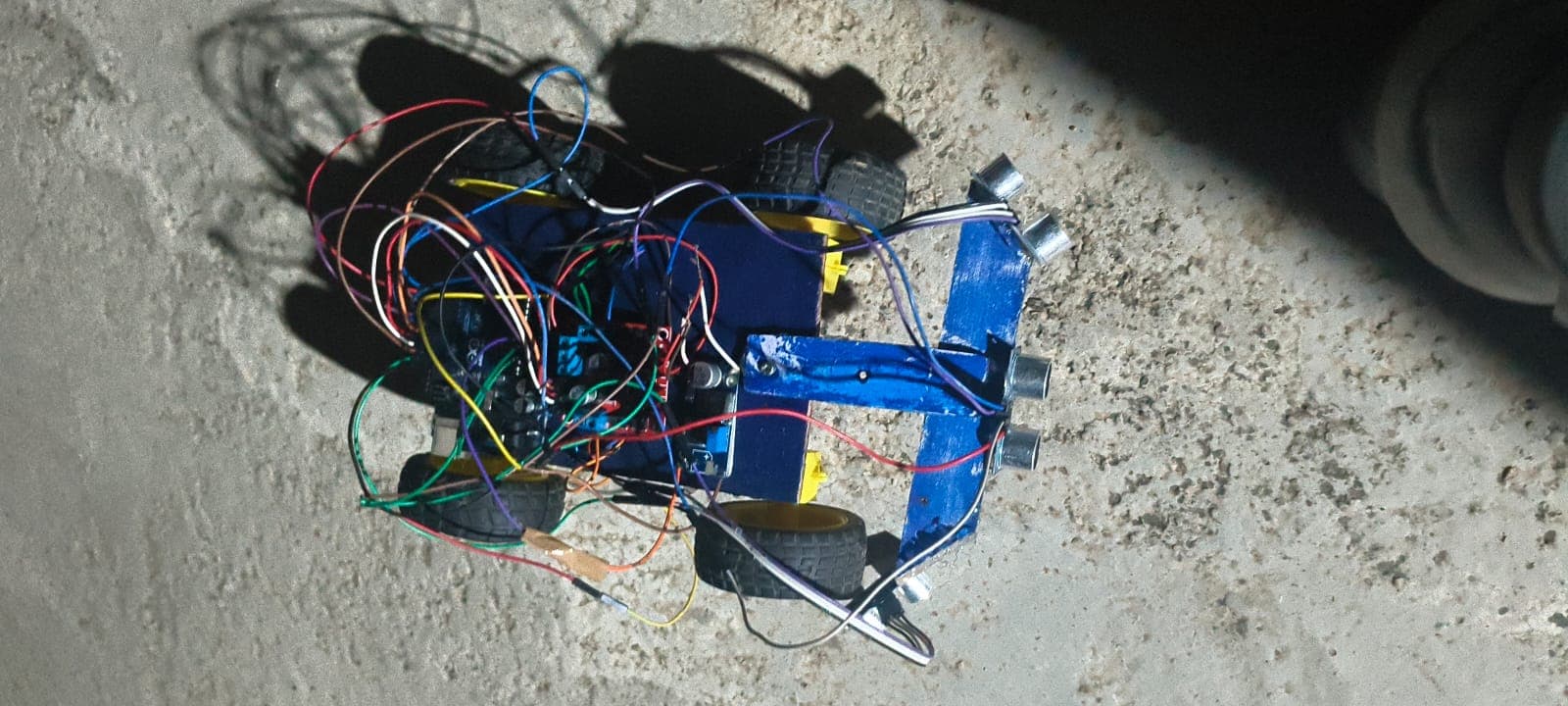 Object Collision-Avoiding Robot