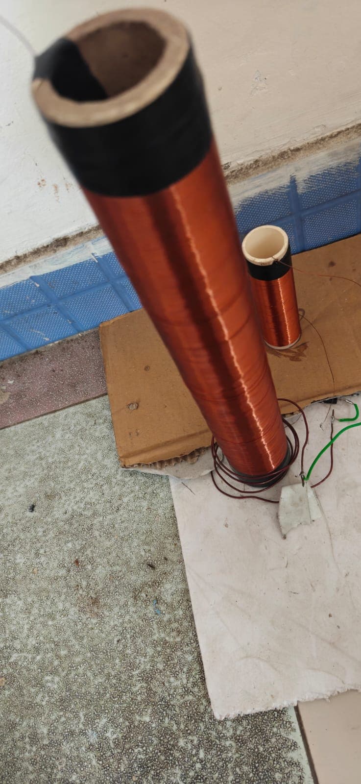 Resonant secondary coil winding & wireless tube discharge