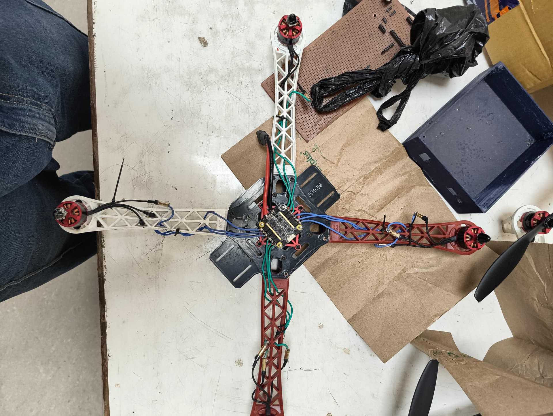 F450 quadcopter frame overview with brushless motors, arms & wiring harness