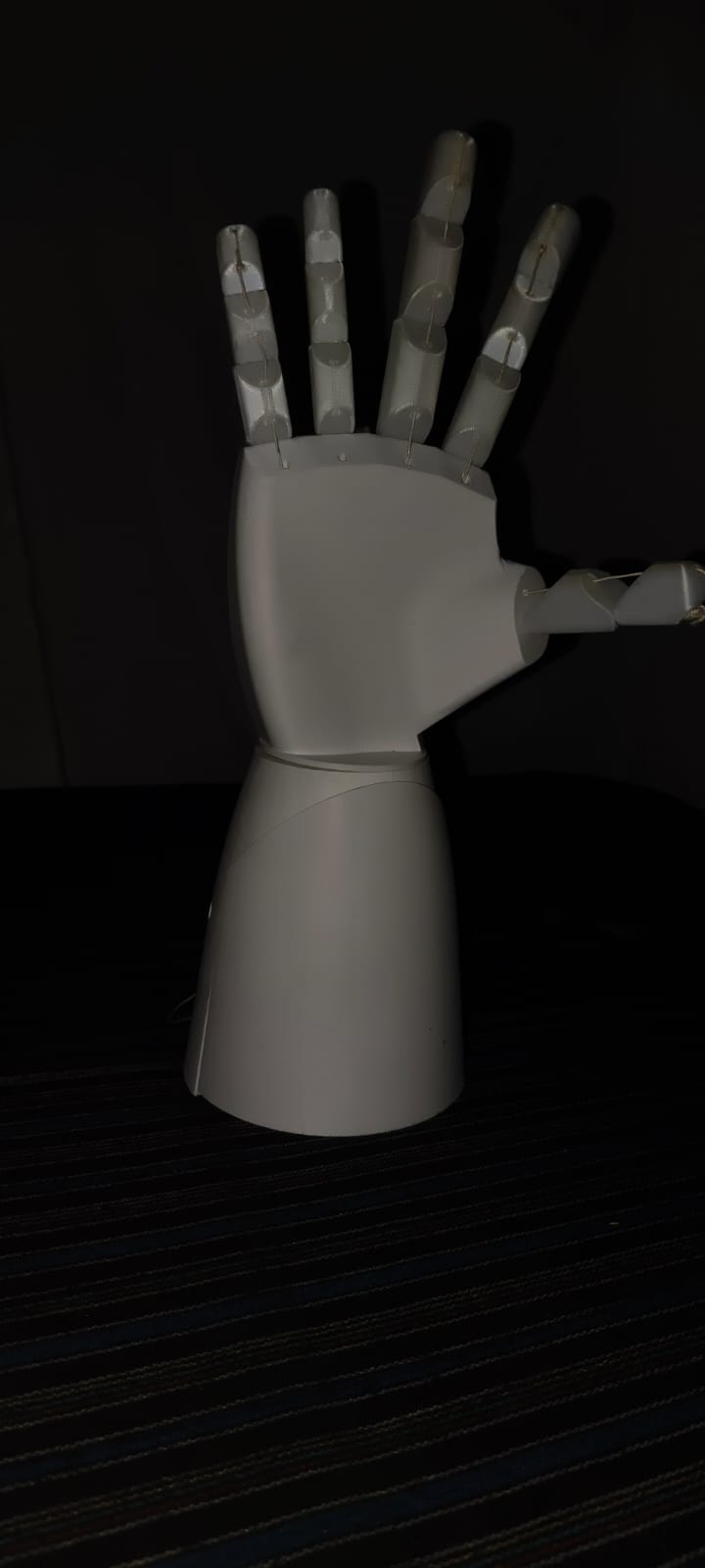 Articulated grasp trajectory validation